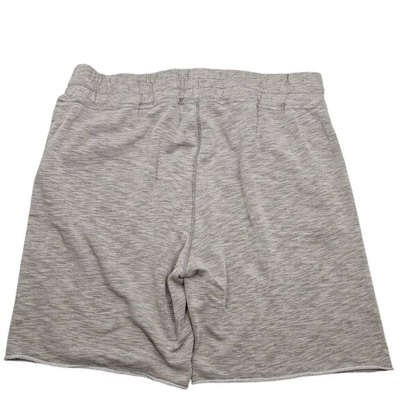 University of Iowa Hawkeyes Gray Mens Shorts Fleece Elastic Waist Size XL - Picture 6 of 8